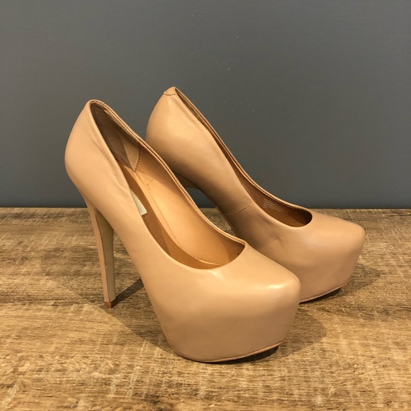 ❌ SOLD ❌ Steve Madden Dejavú 6 inch heels - Picture 2 of 7